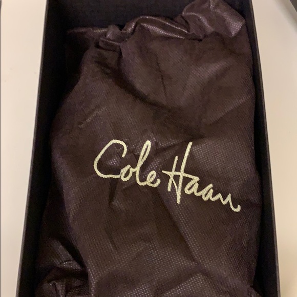 COLE HAAN size 7 shoes - Picture 7 of 7